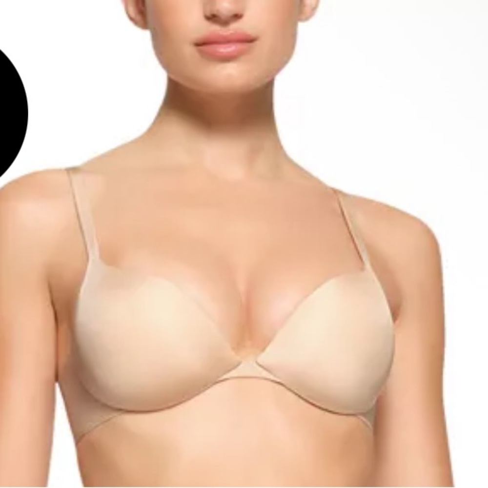🌟 SKIMS Ultimate “PUSH UP PLUNGE BRA” Color: Sand, Size: 32B, NEW WITH TAGS! 🌟